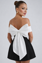 Jessica | Elegant Mini Dress with Modern Bow Detail